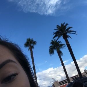 Meet your Posher, Daniela